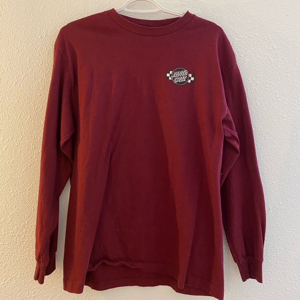 Santa Cruz maroon tee
